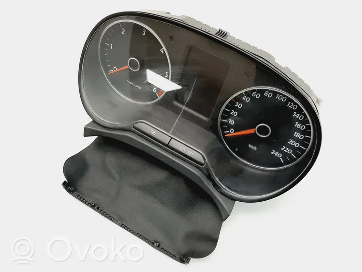 Volkswagen Amarok Speedometer (instrument cluster) 2H0920863B