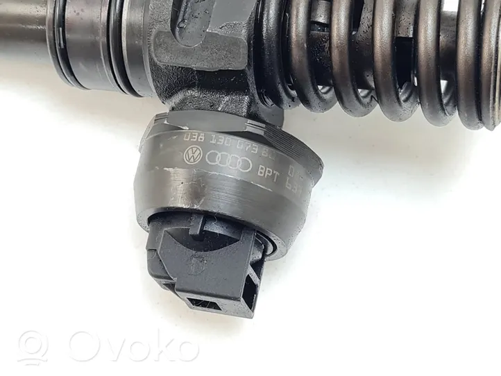 Volkswagen PASSAT B6 Fuel injector 038130073BQ