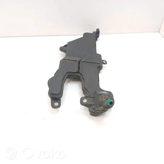 Toyota Tundra II Odpowietrznik / Separator oleju 1221538010