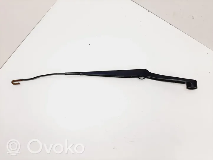 Chevrolet Orlando Front wiper blade arm 96893317