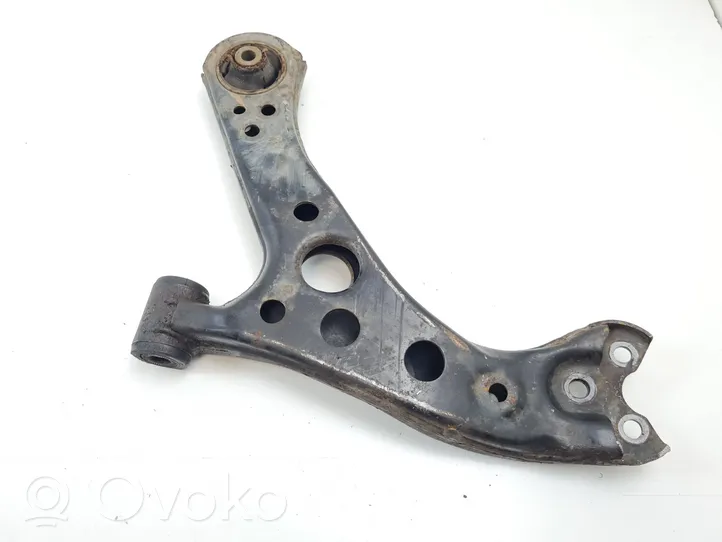 Toyota Prius (XW50) Braccio di controllo sospensione anteriore inferiore/braccio oscillante 