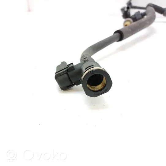 Ford Mondeo MK IV Fuel line/pipe/hose 