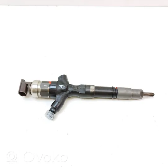 Toyota Hilux (AN10, AN20, AN30) Injecteur de carburant 2367030400