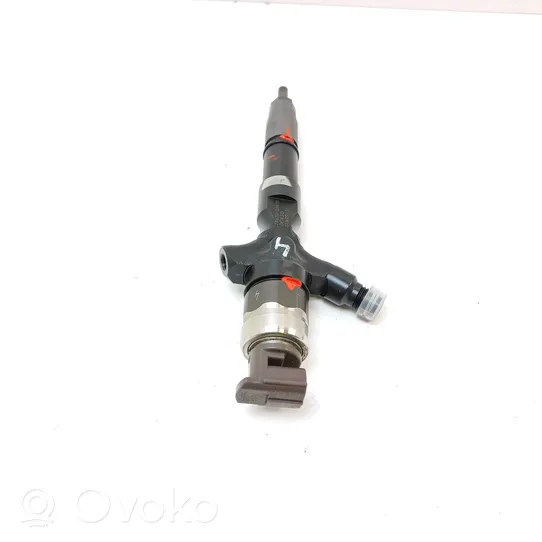 Toyota Hilux (AN10, AN20, AN30) Injecteur de carburant 2367030400