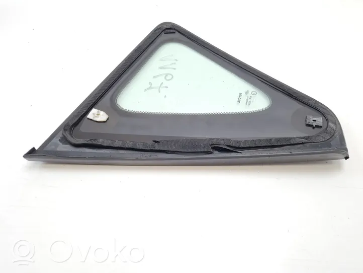 Toyota Verso Fenêtre latérale avant / vitre triangulaire 756410F010