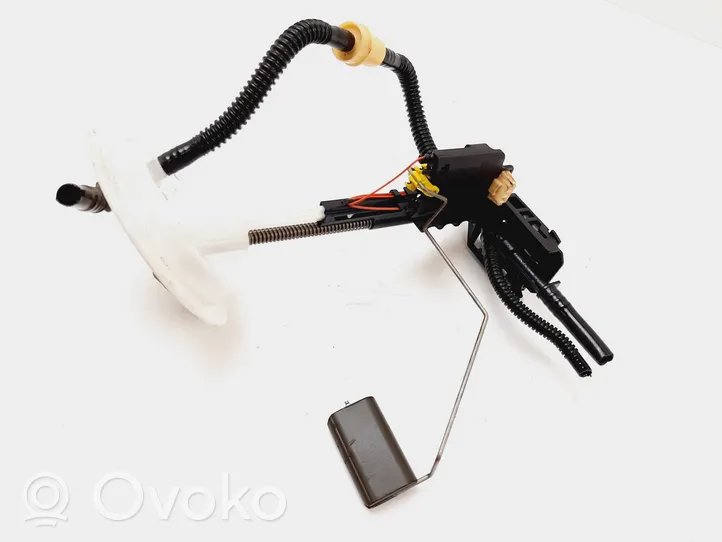 BMW 5 E60 E61 Fuel level sensor 6765849