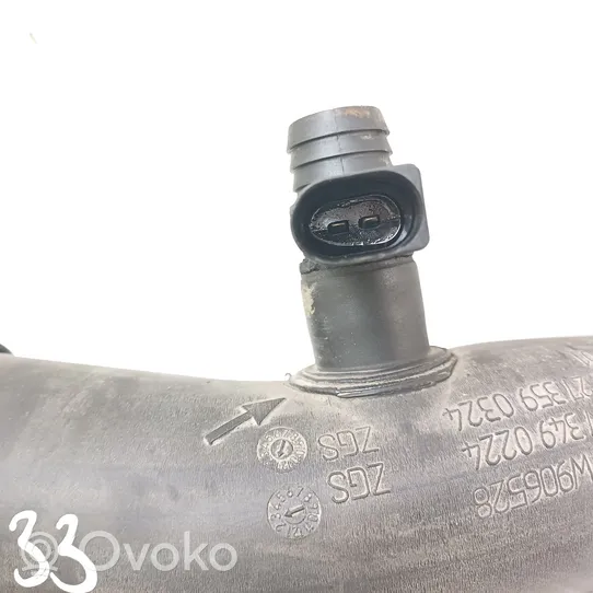 Volkswagen Crafter Tube d'admission de tuyau de refroidisseur intermédiaire 2E0129615B