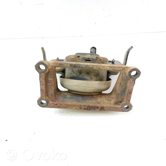 Toyota Tundra II Supporto di montaggio del motore 1231138030