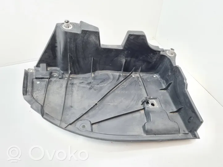 Toyota Prius (XW50) Protector/cubierta de la carrocería inferior del parachoques trasero 5839947030