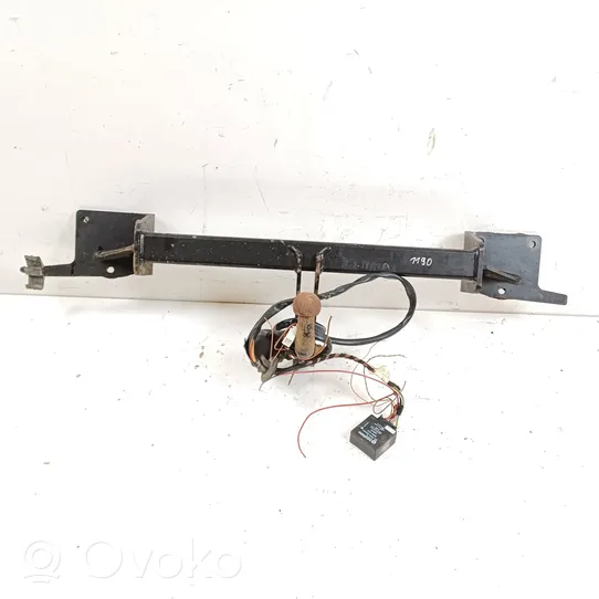 BMW X1 E84 Hak holowniczy / Komplet 303313