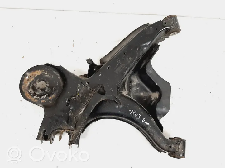 Mercedes-Benz Vito Viano W447 Triangle bras de suspension supérieur arrière A4473520300