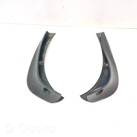 Nissan Qashqai+2 Lokasuojat setti 78811BR01A