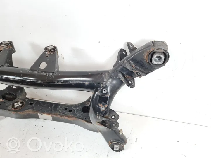 BMW 2 F22 F23 Galinis traversas 6792505