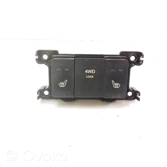 Hyundai Santa Fe Seat heating switch 