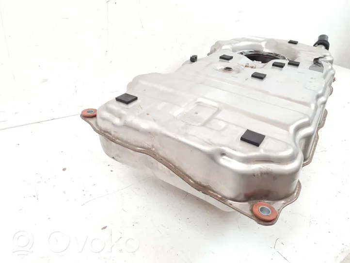 BMW 3 G20 G21 Serbatoio del carburante 1000052082