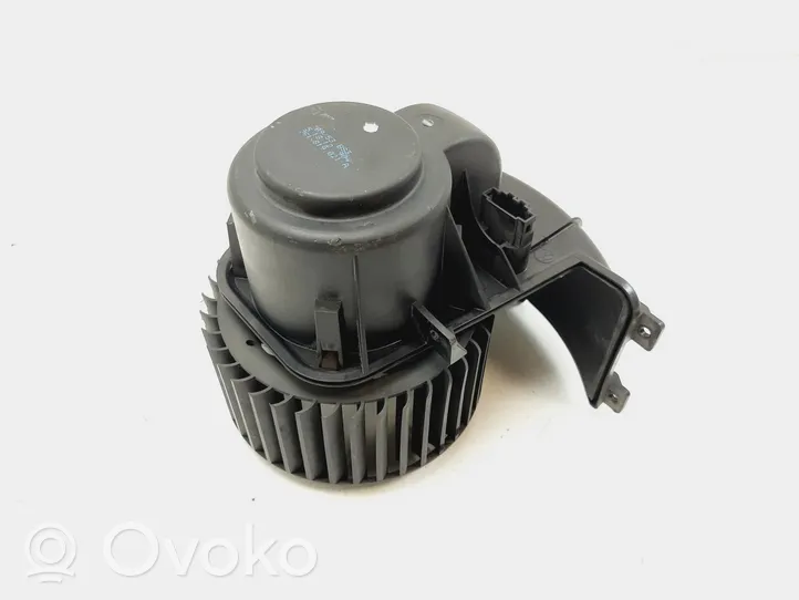 Volkswagen Transporter - Caravelle T5 Ventola riscaldamento/ventilatore abitacolo 7E1819021A