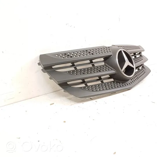 Mercedes-Benz Vito Viano W447 Griglia superiore del radiatore paraurti anteriore A4478880023