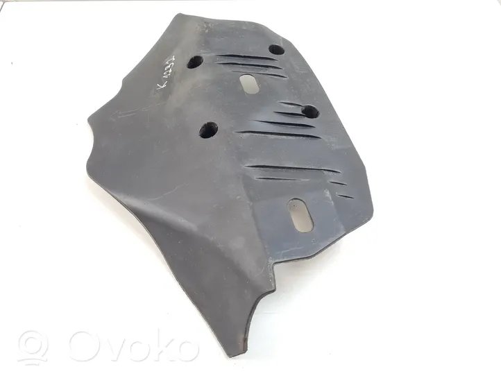 BMW 2 F22 F23 Couvre soubassement arrière 6796137