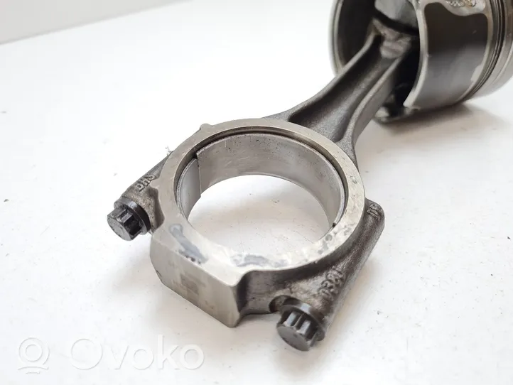 Volkswagen PASSAT B6 Piston with connecting rod 081187