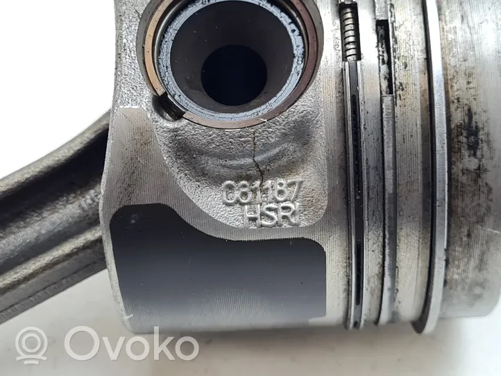 Volkswagen PASSAT B6 Piston with connecting rod 081187