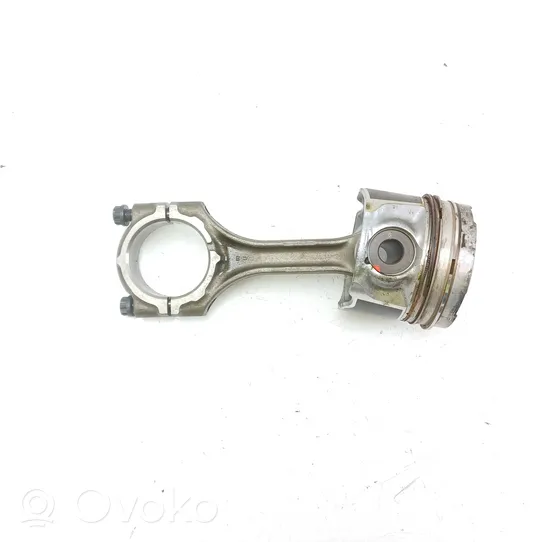 Toyota Avensis T250 Piston avec bielle 