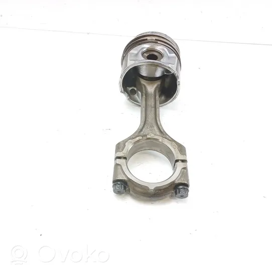 Toyota Avensis T250 Piston avec bielle 