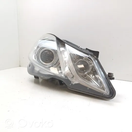 Mercedes-Benz E C207 W207 Lampa przednia A2078203661