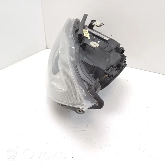 BMW 3 E90 E91 Lampa przednia 6942737