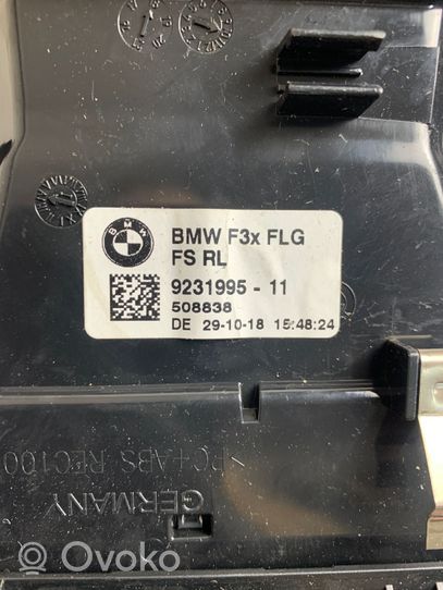 BMW 4 F32 F33 Griglia di ventilazione centrale cruscotto 9231995