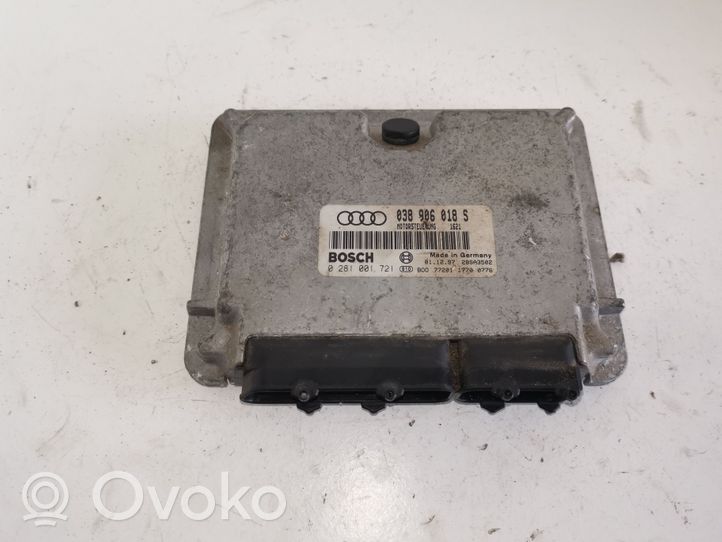 Audi A4 S4 B5 8D Moottorin ohjainlaite/moduuli 038906018S