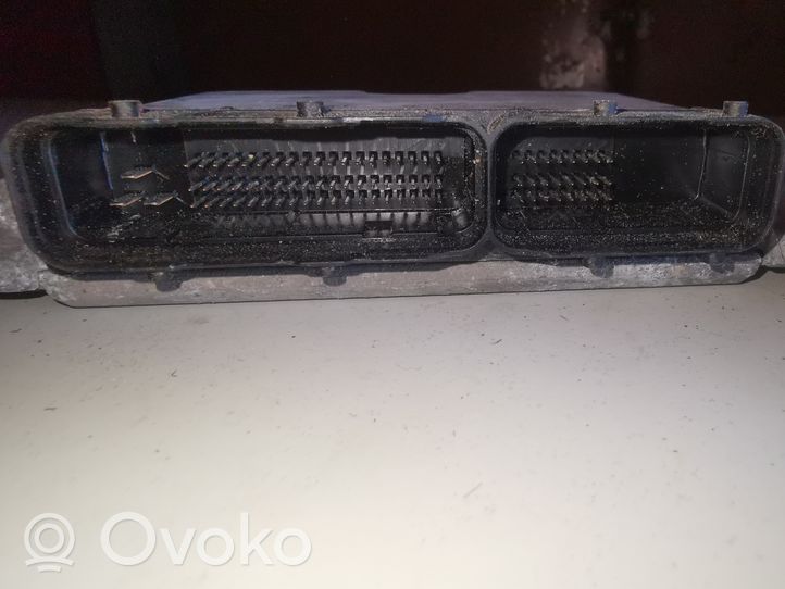 Opel Zafira A Engine control unit/module 0281010268