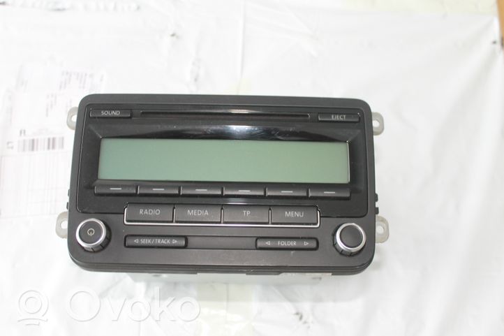 Volkswagen PASSAT B6 Unità principale autoradio/CD/DVD/GPS 1K0035186