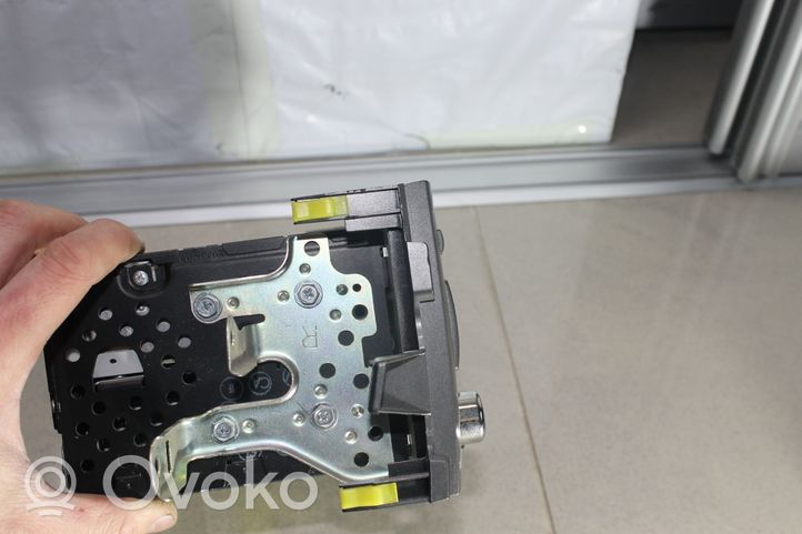 Toyota Auris 150 Radio/CD/DVD/GPS-pääyksikkö 8612002520