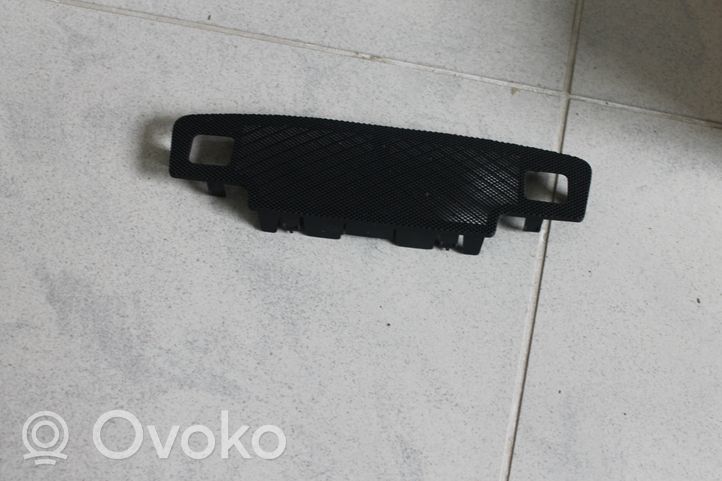 Audi A3 S3 8P Maskownica centralnego głośnika deski rozdzielczej 8P0857367