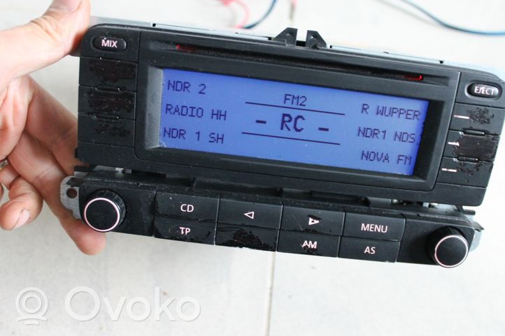 Volkswagen Touran I Panel / Radioodtwarzacz CD/DVD/GPS 1K0035186D