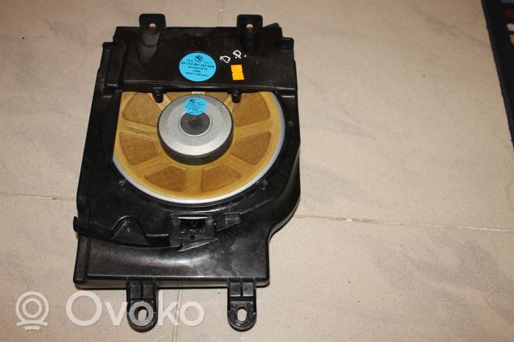 BMW 7 E65 E66 Enceinte subwoofer 65136901324