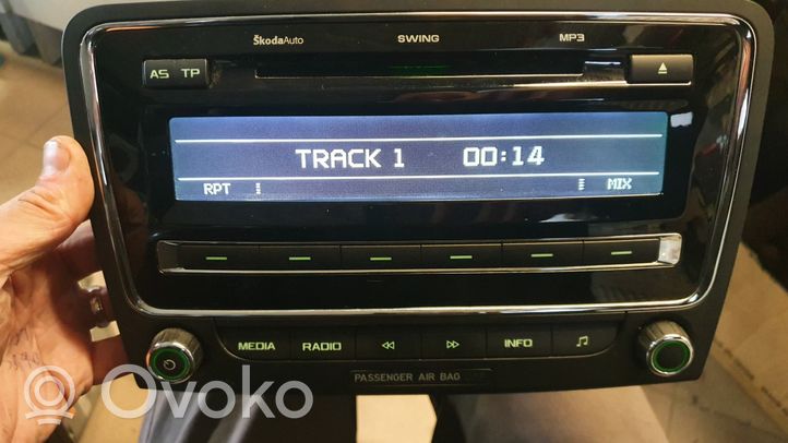 Skoda Superb B6 (3T) Panel / Radioodtwarzacz CD/DVD/GPS 3T0035161G