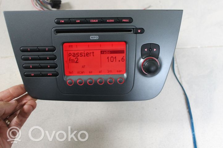 Seat Altea XL Unidad delantera de radio/CD/DVD/GPS 5P1035186B