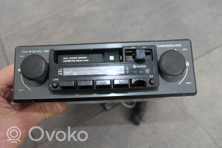 Peugeot 404 Panel / Radioodtwarzacz CD/DVD/GPS 