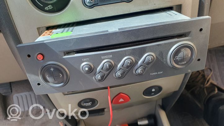 Renault Megane II Radio / CD/DVD atskaņotājs / navigācija 8200461289