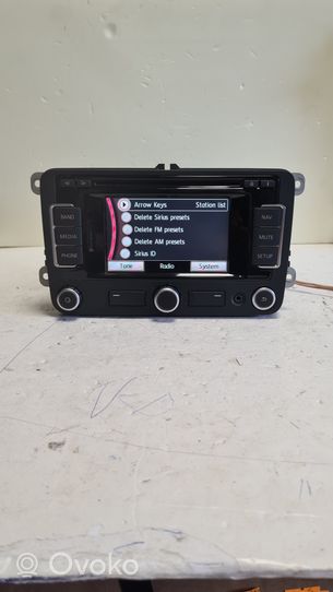 Volkswagen PASSAT B7 Unità principale autoradio/CD/DVD/GPS 1K0035274