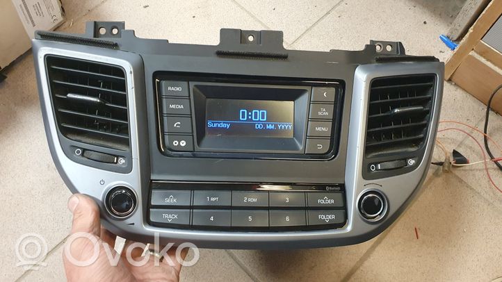 Hyundai Tucson TL Radio/CD/DVD/GPS-pääyksikkö 96170D70104X