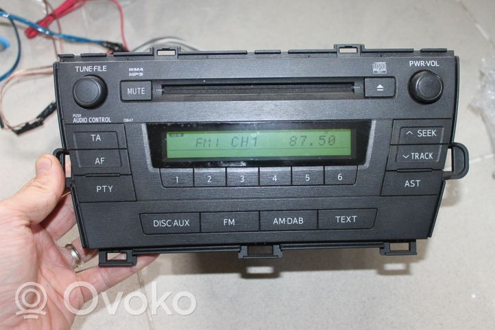 Toyota Prius (XW30) Unità principale autoradio/CD/DVD/GPS 8612047301