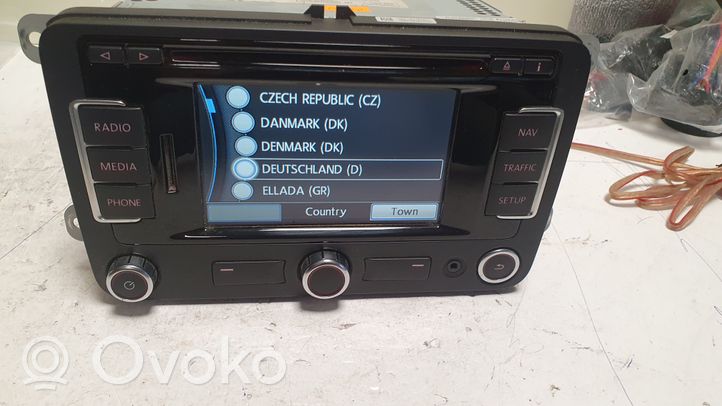 Volkswagen Tiguan Radija/ CD/DVD grotuvas/ navigacija 3C8035279B