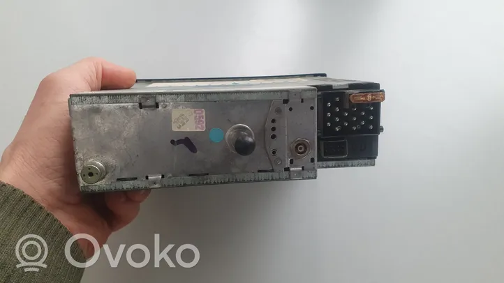 BMW 7 E38 Radio / CD/DVD atskaņotājs / navigācija 8352863