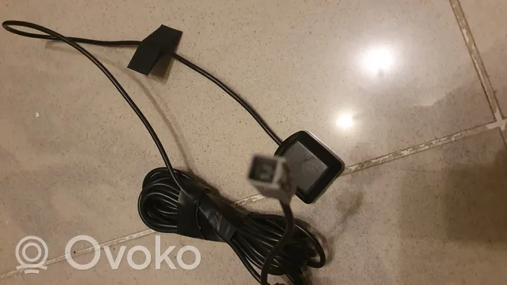 Volkswagen PASSAT CC Antena (GPS antena) KENWOOD