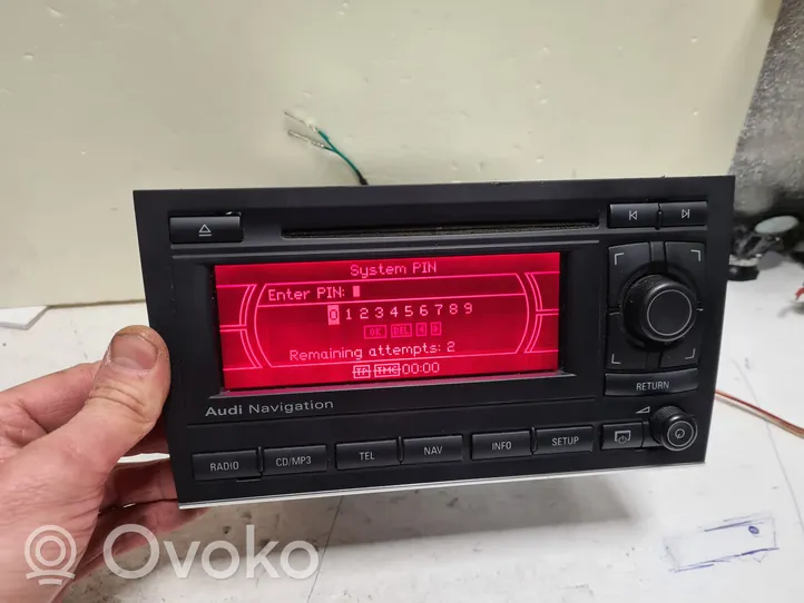 Audi A4 S4 B7 8E 8H Unità principale autoradio/CD/DVD/GPS 8E0035192S