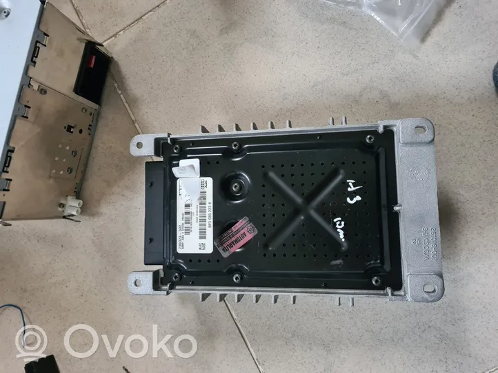 Audi A3 S3 8P Amplificador de sonido 8P3035223B