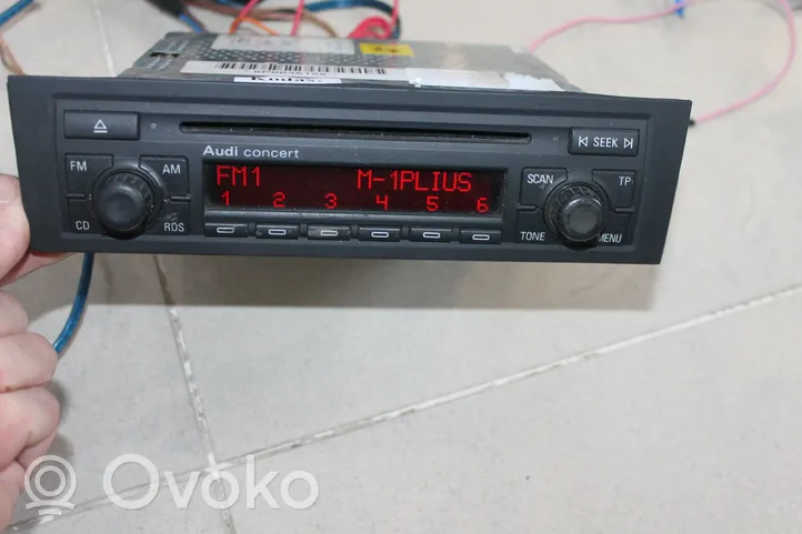 Audi A3 S3 8P Panel / Radioodtwarzacz CD/DVD/GPS 8P0035186