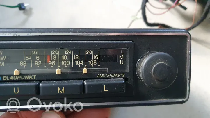 Mercedes-Benz W123 Unité principale radio / CD / DVD / GPS BLAUPUNKT